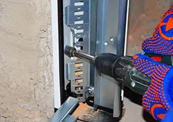 United Garage Door Service Nashville, TN 615-657-9052 - installation-side